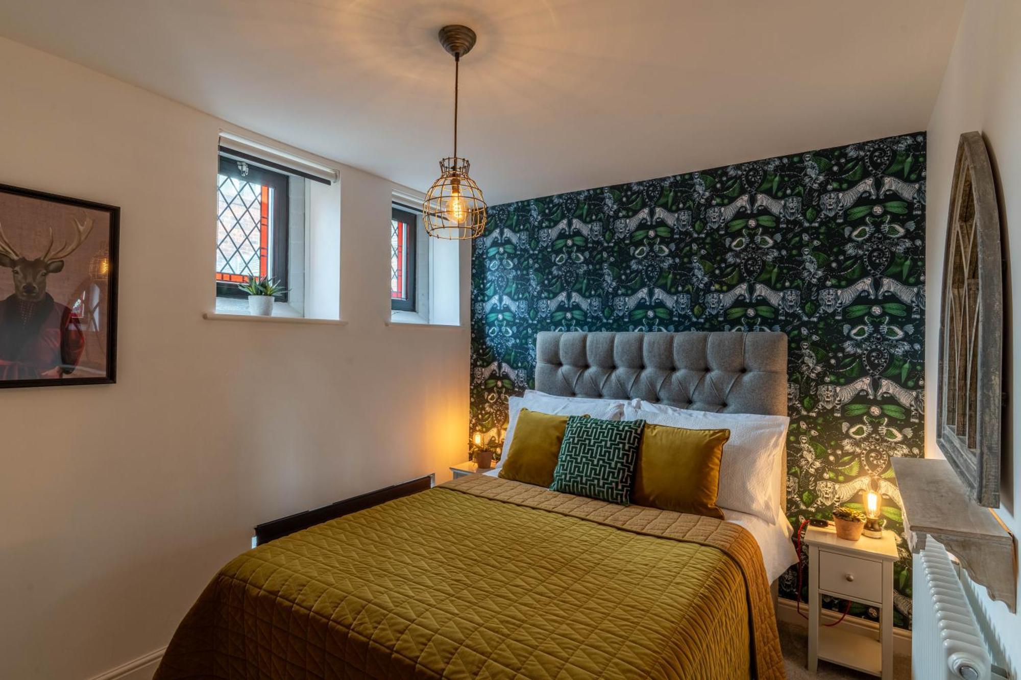 Luxury Chapel Apartment Within City Walls تشيستر المظهر الخارجي الصورة