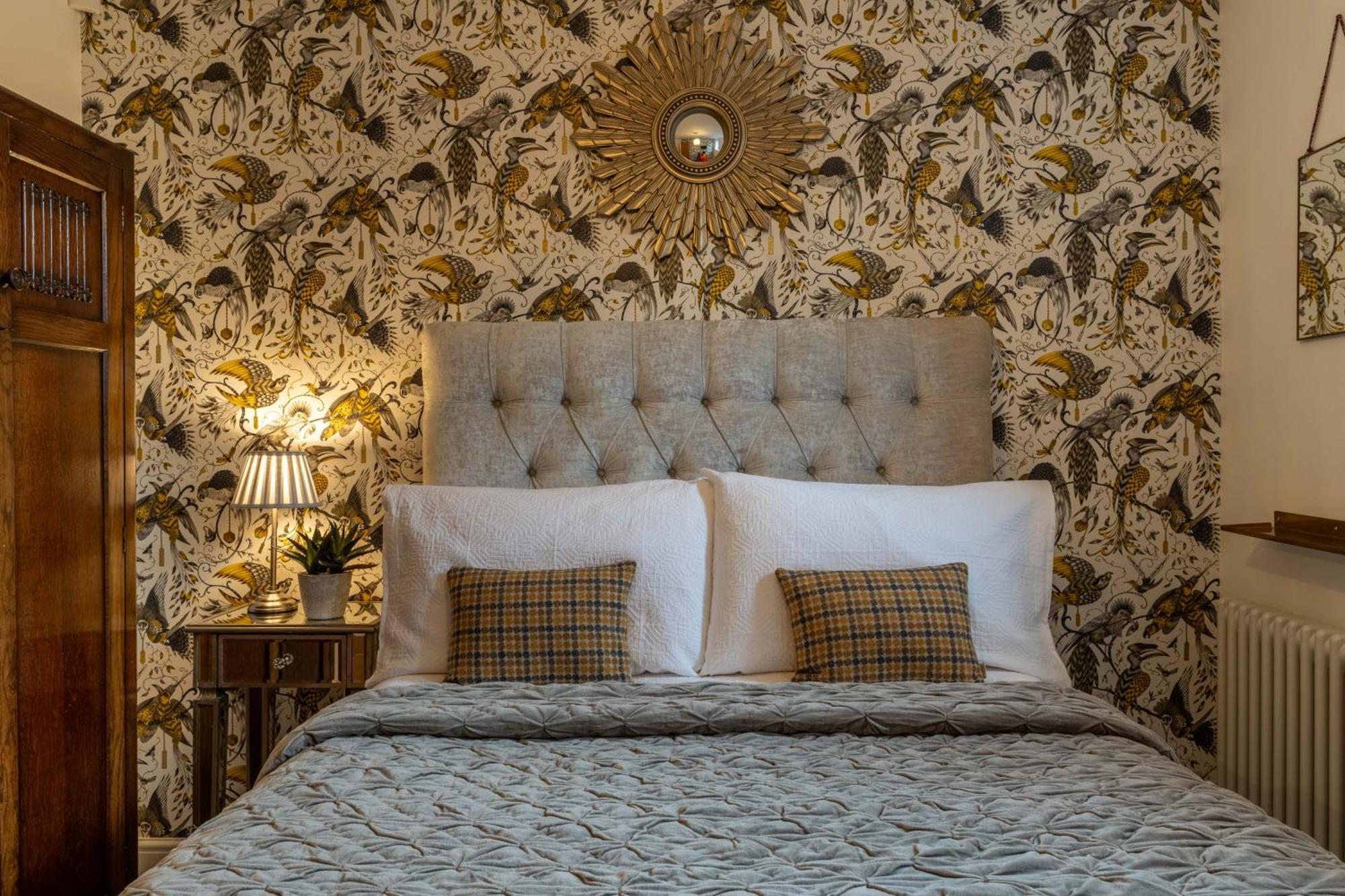 Luxury Chapel Apartment Within City Walls تشيستر المظهر الخارجي الصورة